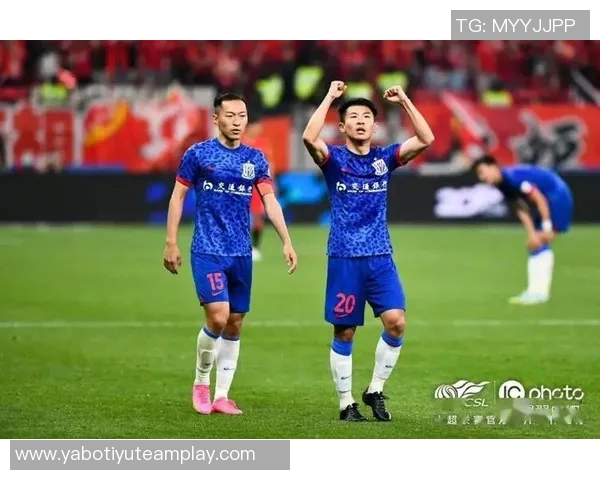 申花遗憾错失良机吴曦精准直塞安德烈路易斯单刀竟然踢飞