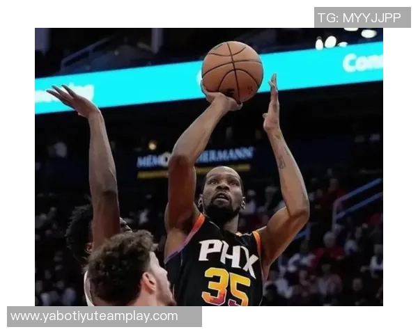 杜兰特遭遇包夹分球失误火箭评论宁愿他单打也不想看这样的传球