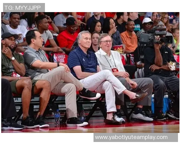 卡梅隆托马斯谈替补身份是否沮丧表示无可奉告引发关注