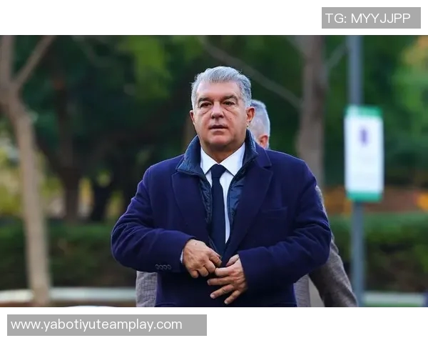 阿斯报:内格雷拉案导致皇马与巴萨关系紧张对话彻底破裂 阿斯报:内格雷拉案导致皇马与巴萨关系紧张对话彻底破裂